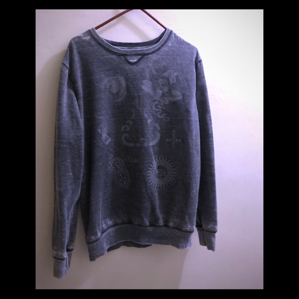 Grey sweatshirt size Large by Insight